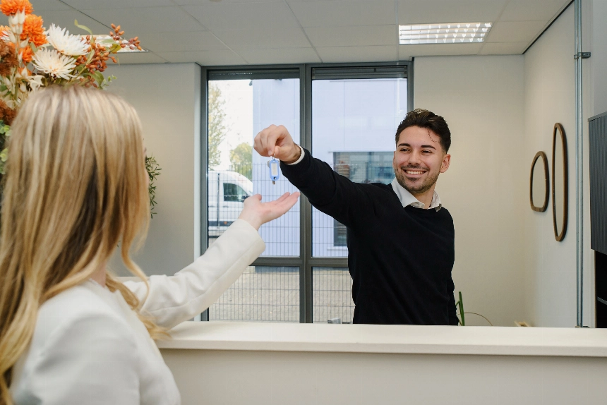 Wij regelen vergunningen, belastingen en nutsvoorzieningen